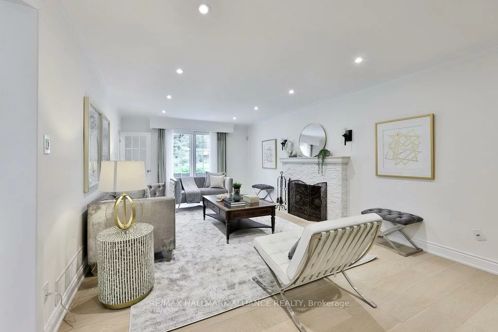 1316, Cambridge, 1011 - MO Morrison, Oakville