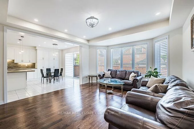 323, Harold Dent, 1008 - GO Glenorchy, Oakville