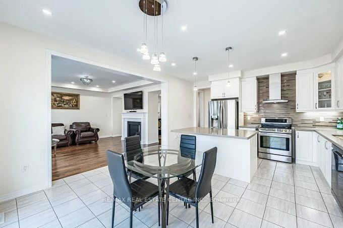 323, Harold Dent, 1008 - GO Glenorchy, Oakville