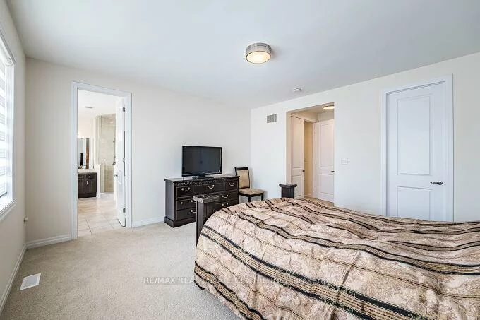 323, Harold Dent, 1008 - GO Glenorchy, Oakville