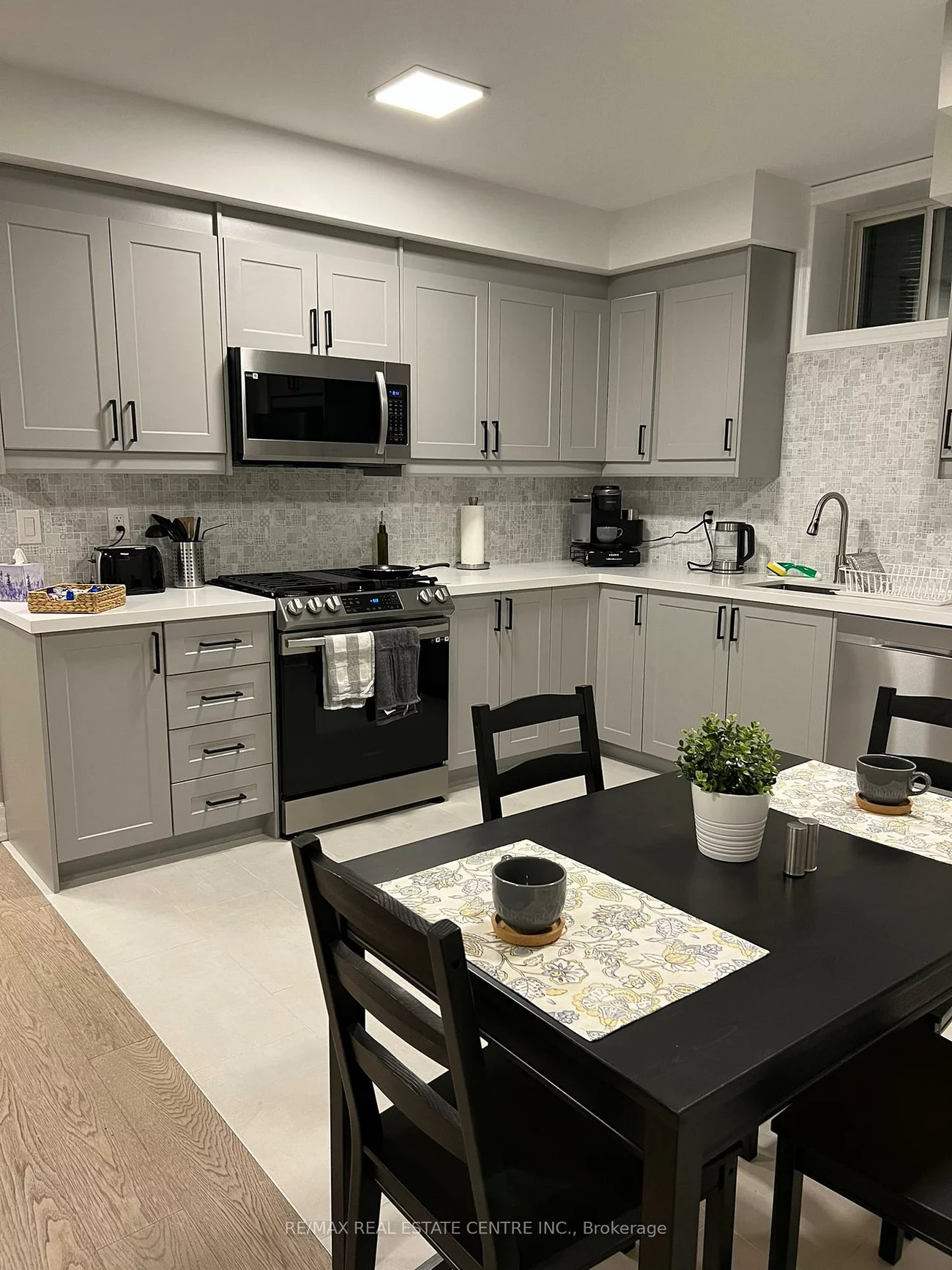 3300, Sunningdale, 1008 - GO Glenorchy, Oakville