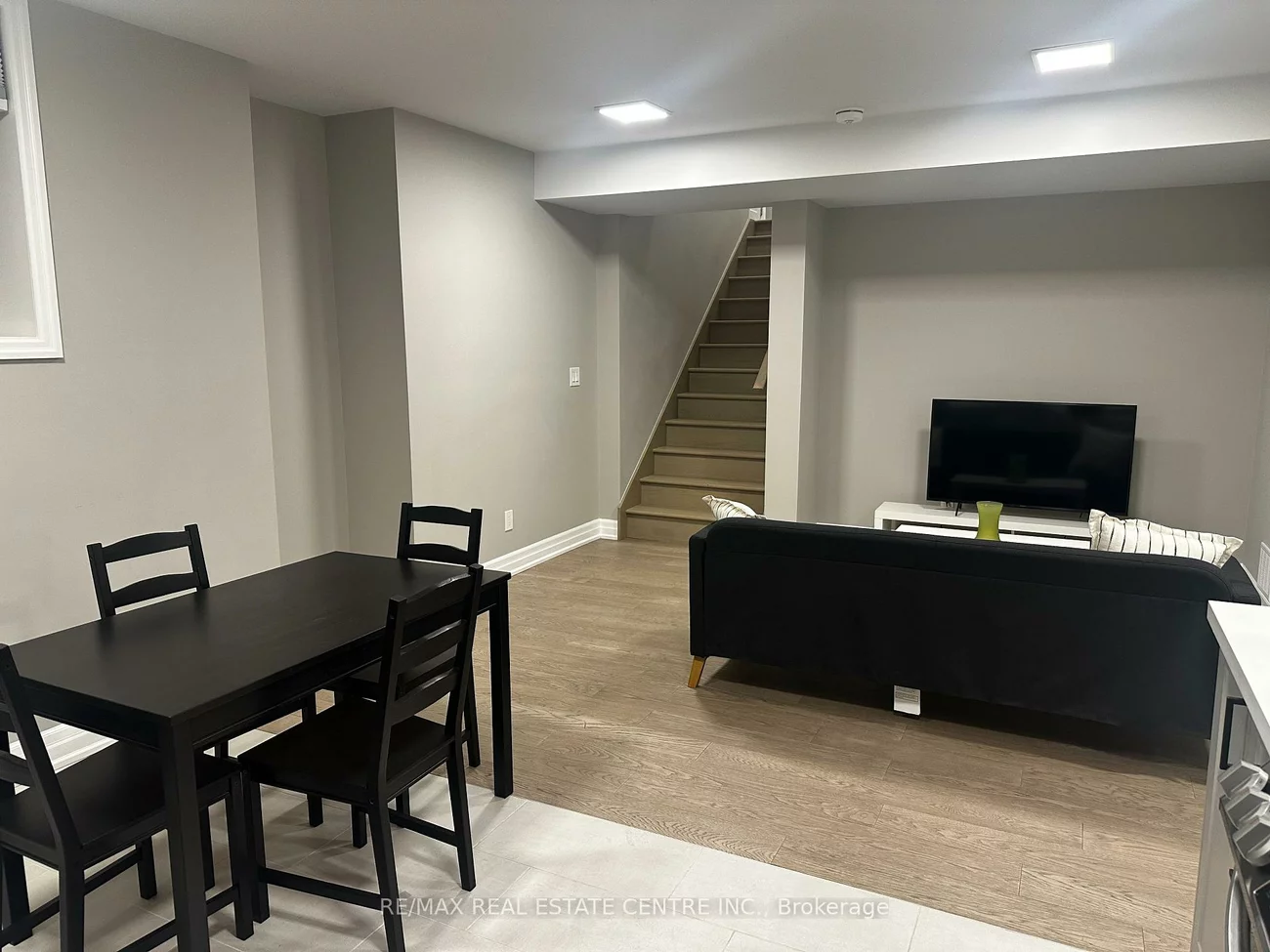 3300, Sunningdale, 1008 - GO Glenorchy, Oakville