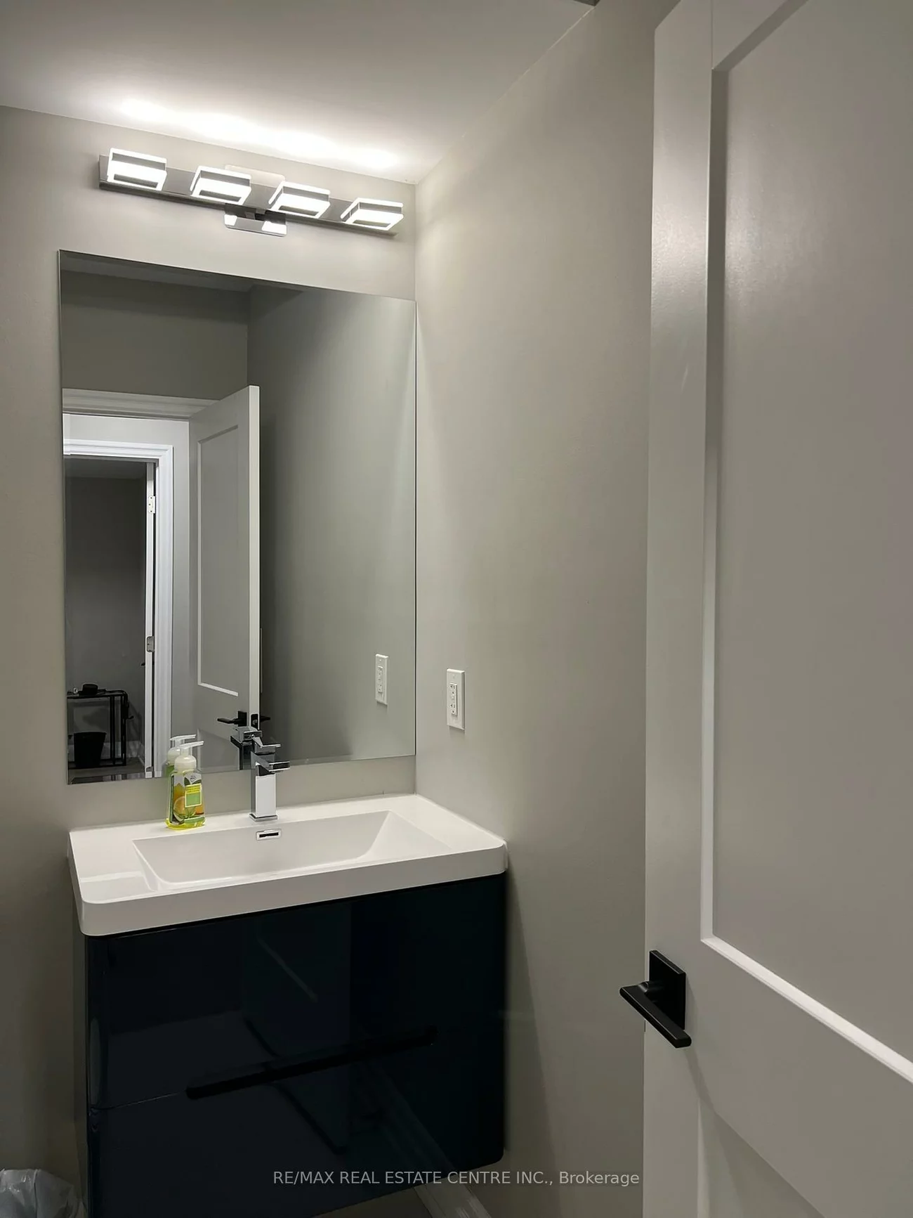 3300, Sunningdale, 1008 - GO Glenorchy, Oakville