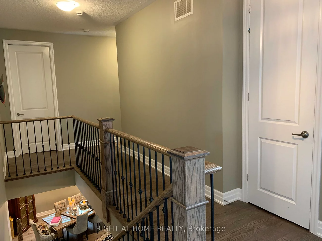 163, Magnolia, 1008 - GO Glenorchy, Oakville