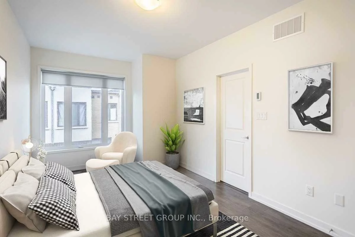 219, Huguenot, 1008 - GO Glenorchy, Oakville