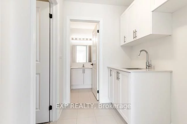 3255, Sixth, 1008 - GO Glenorchy, Oakville