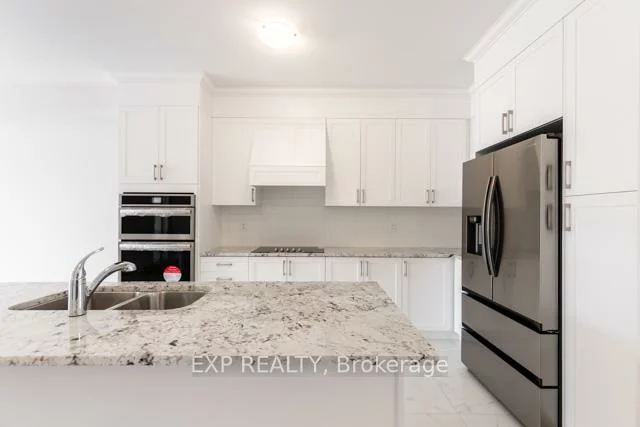 3255, Sixth, 1008 - GO Glenorchy, Oakville