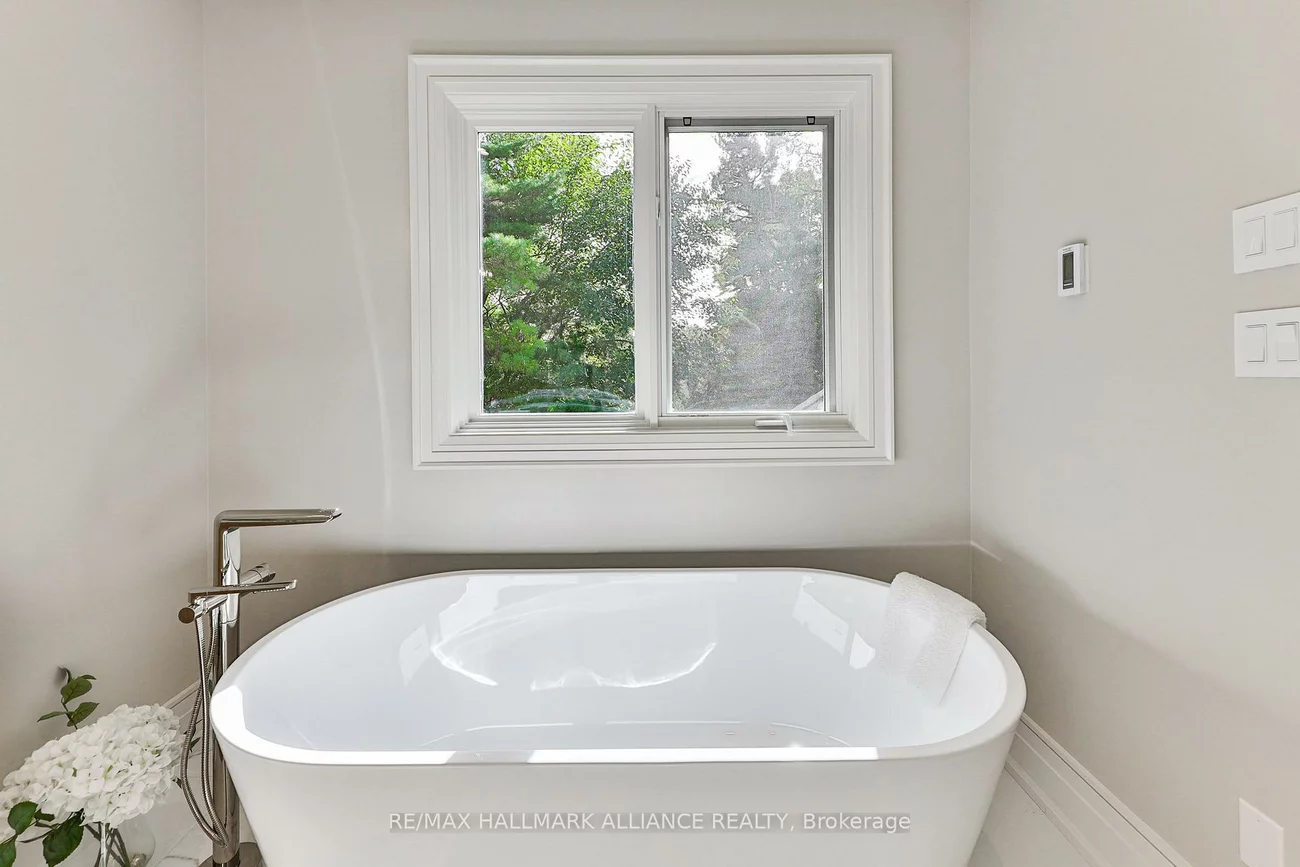 1310, Duncan, 1011 - MO Morrison, Oakville