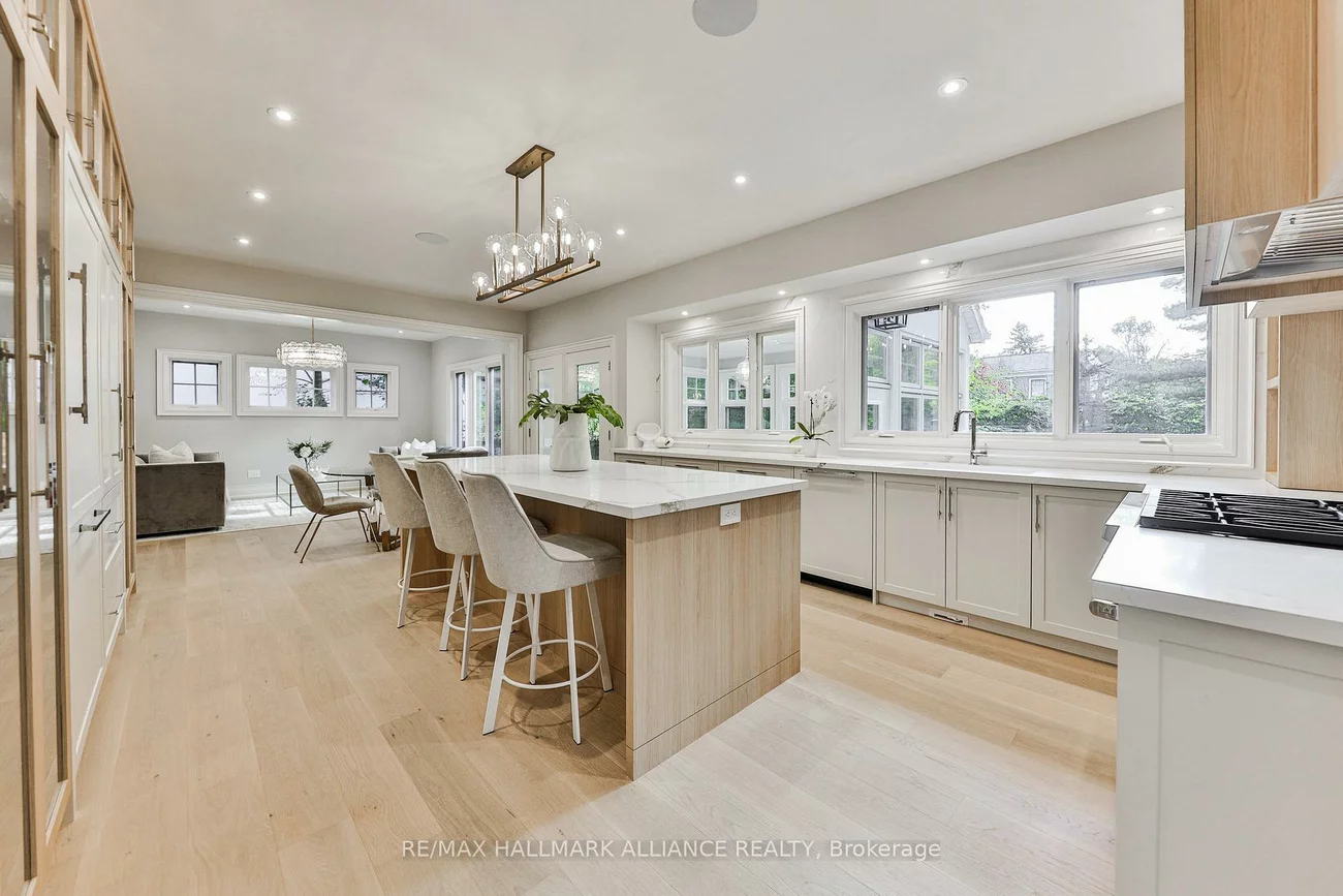 1310, Duncan, 1011 - MO Morrison, Oakville