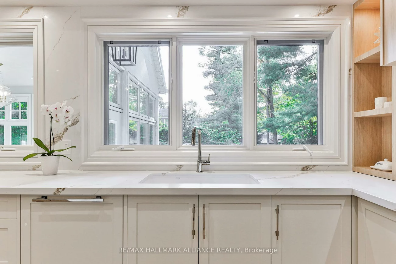 1310, Duncan, 1011 - MO Morrison, Oakville