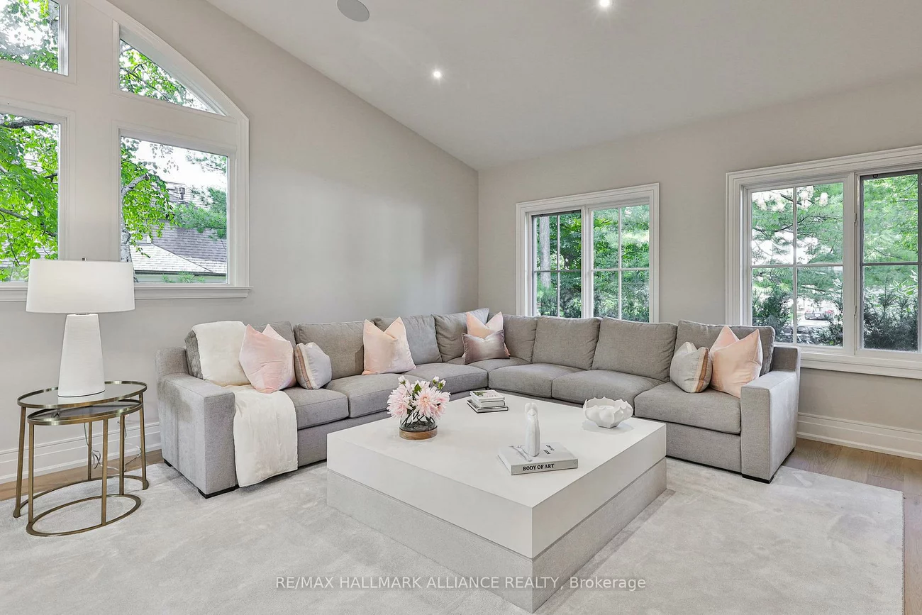 1310, Duncan, 1011 - MO Morrison, Oakville