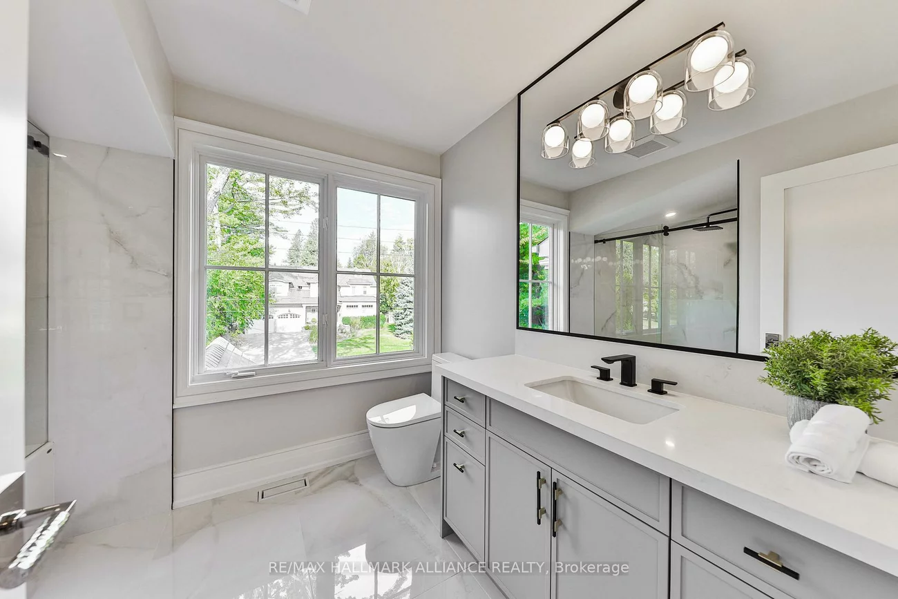 1310, Duncan, 1011 - MO Morrison, Oakville