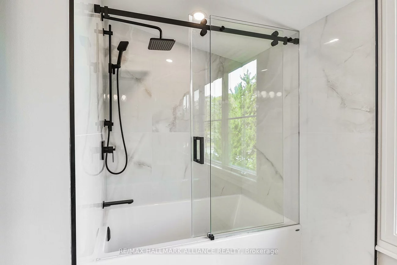 1310, Duncan, 1011 - MO Morrison, Oakville