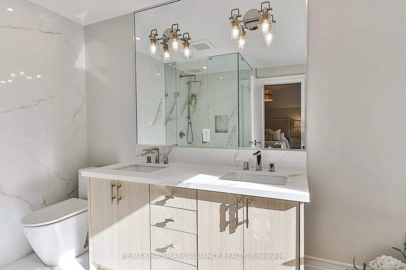 1310, Duncan, 1011 - MO Morrison, Oakville