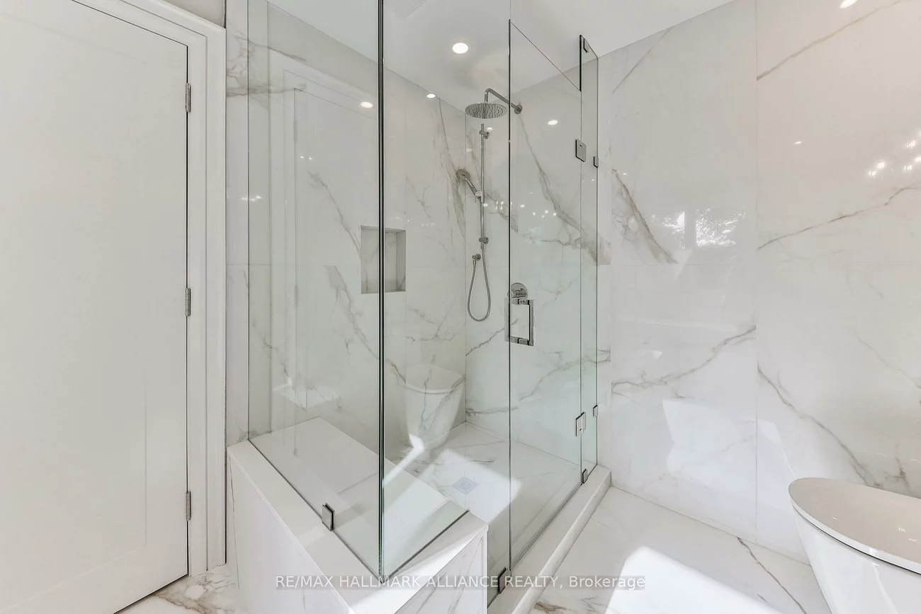 1310, Duncan, 1011 - MO Morrison, Oakville