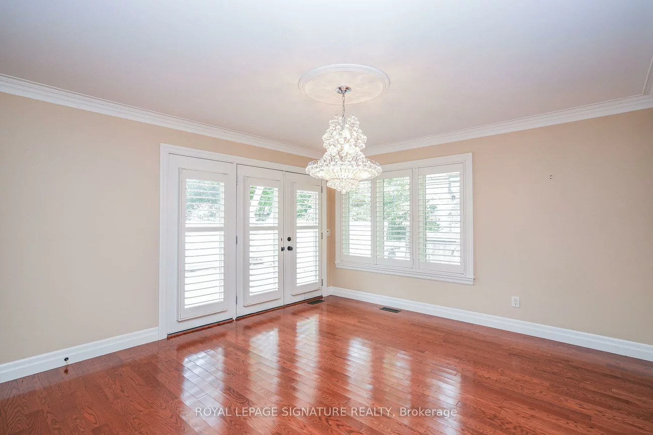 169, Maple Grove, 1006 - FD Ford, Oakville