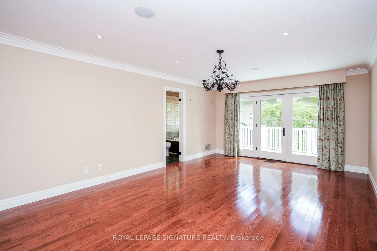 169, Maple Grove, 1006 - FD Ford, Oakville