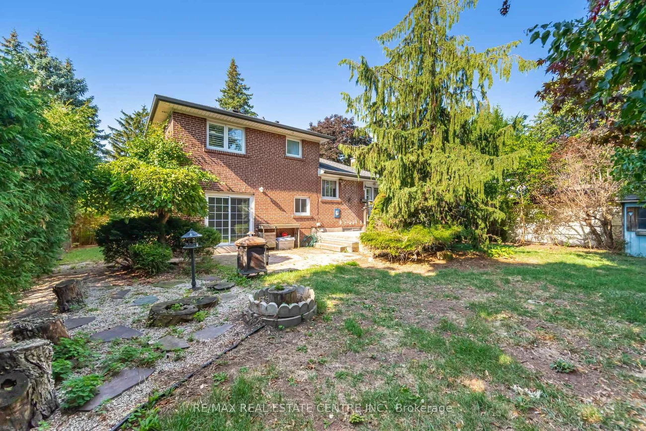 525, Swann, 1020 - WO West, Oakville