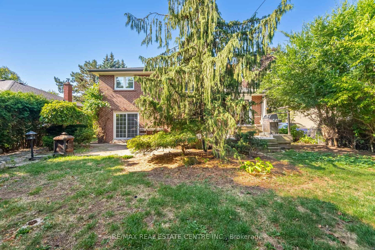 525, Swann, 1020 - WO West, Oakville