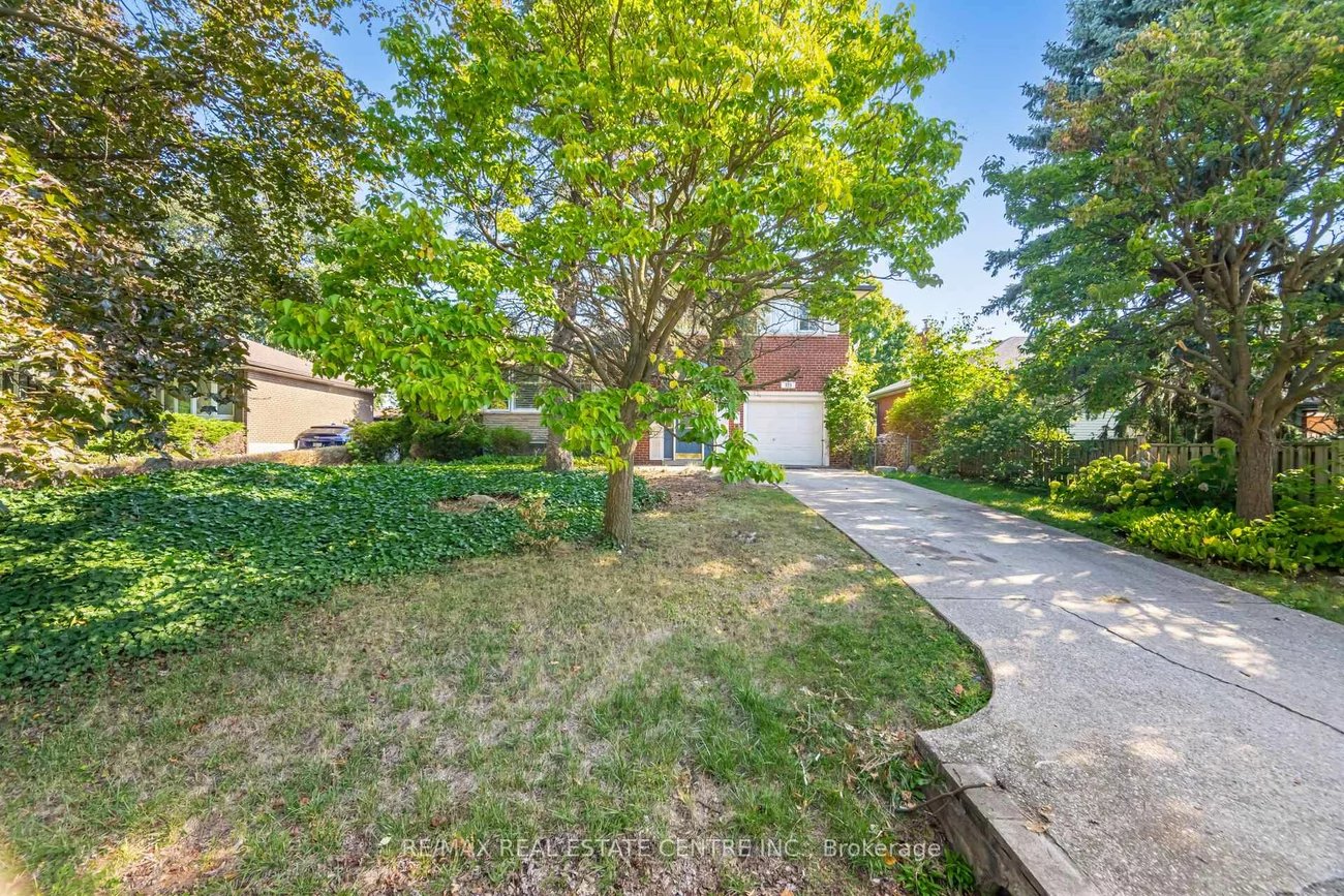 525, Swann, 1020 - WO West, Oakville
