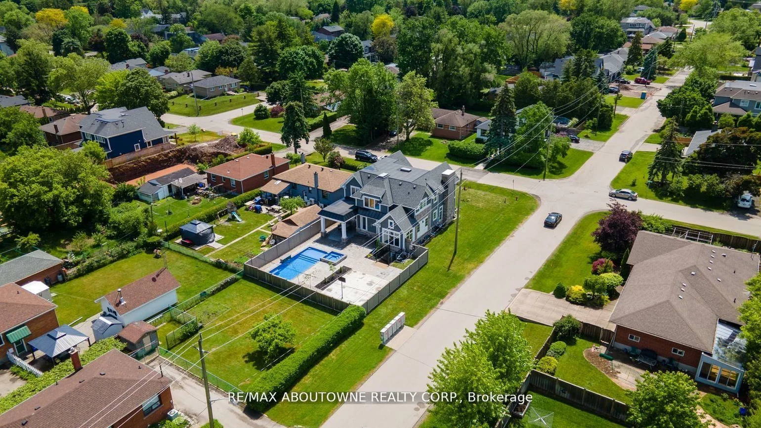 265, Woodale, 1020 - WO West, Oakville