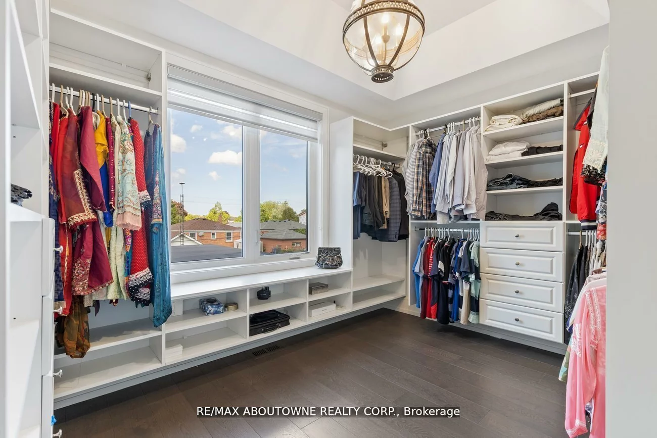 265, Woodale, 1020 - WO West, Oakville