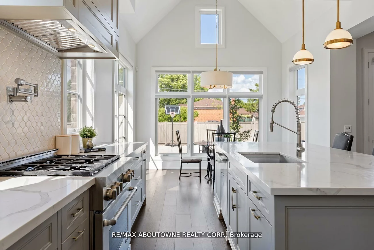 265, Woodale, 1020 - WO West, Oakville