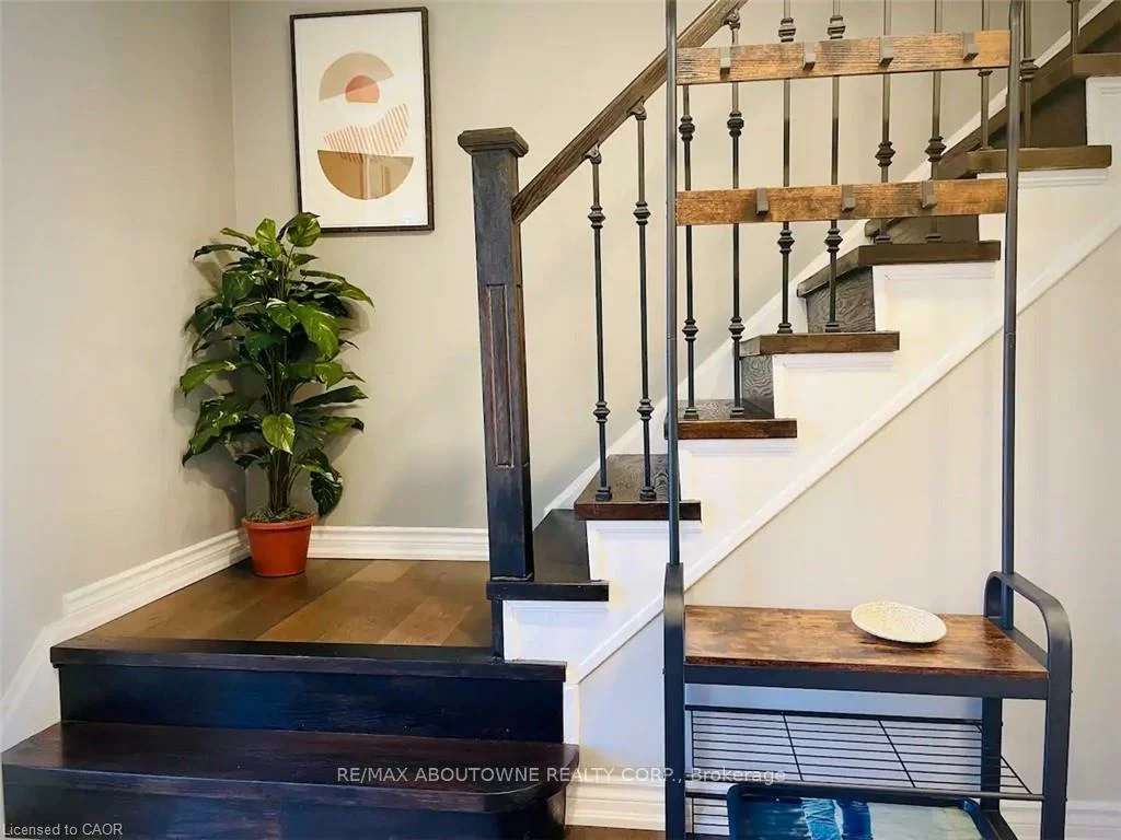 174, Chalmers, 1001 - BR Bronte, Oakville