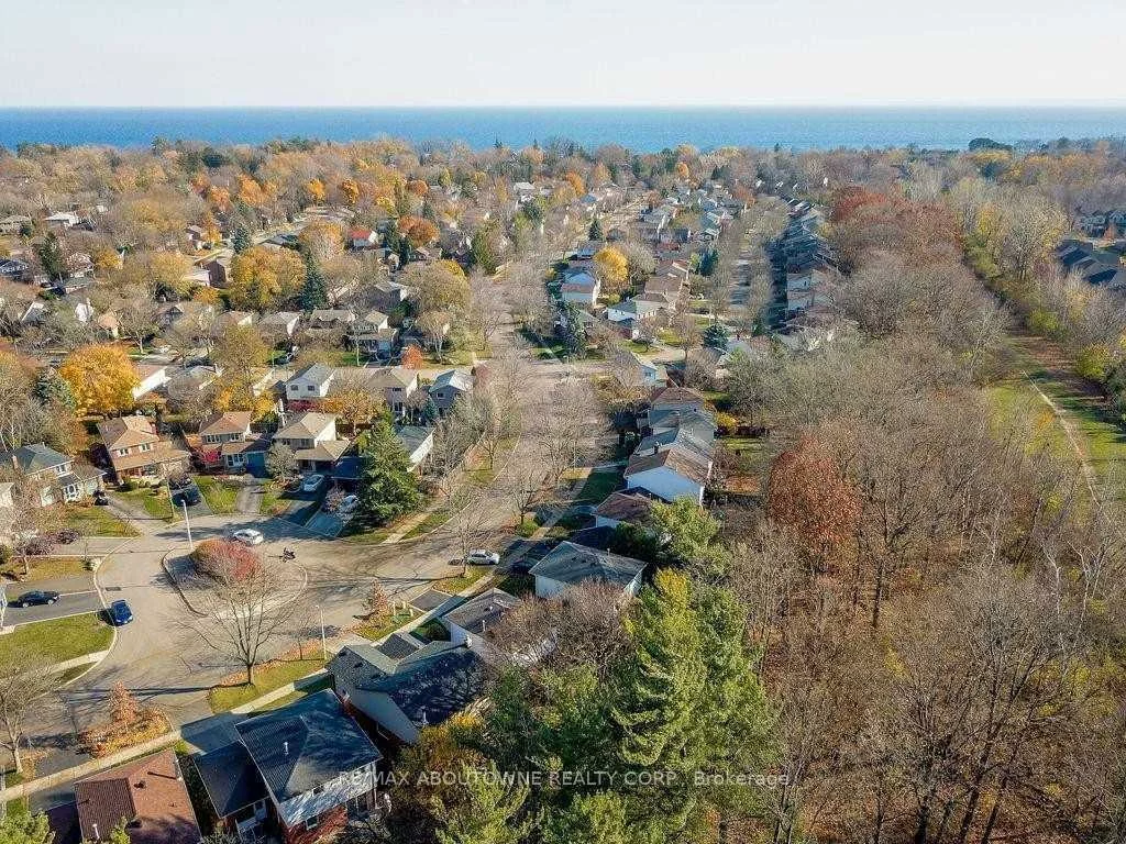 174, Chalmers, 1001 - BR Bronte, Oakville
