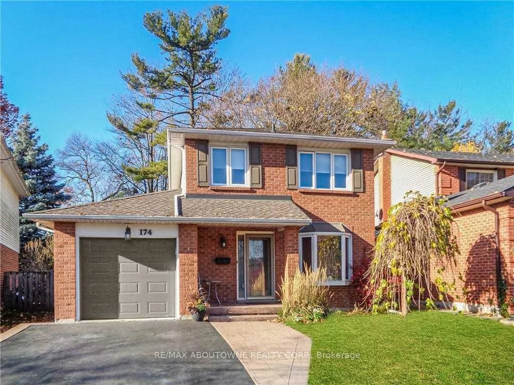 174, Chalmers, 1001 - BR Bronte, Oakville
