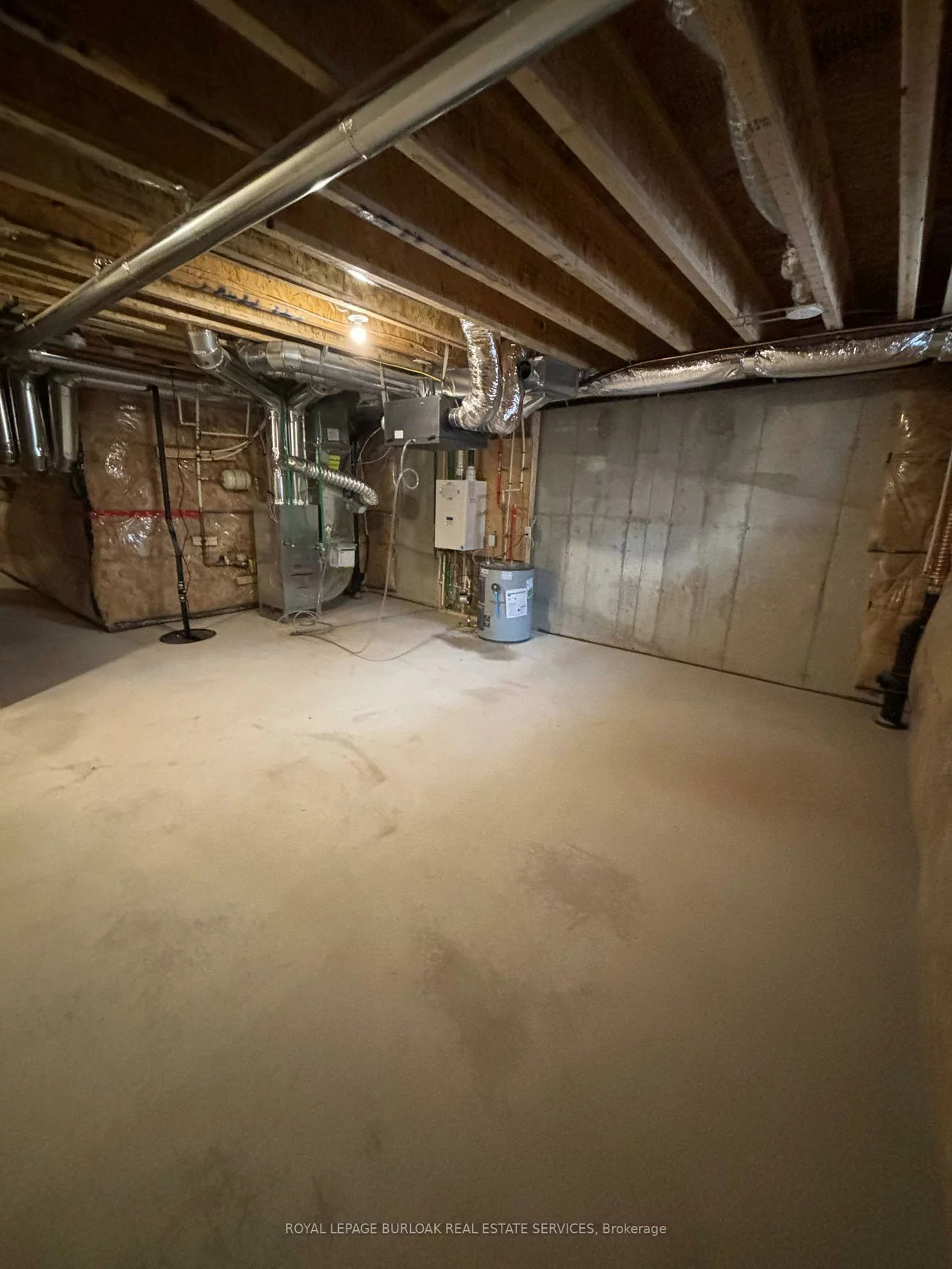 1319, Shevchenko, 1012 - NW Northwest, Oakville