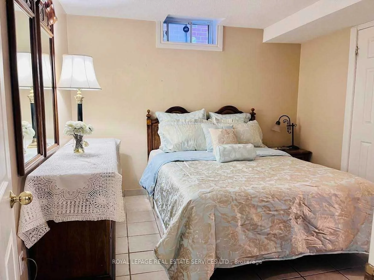 1038, Agram, 1009 - JC Joshua Creek, Oakville