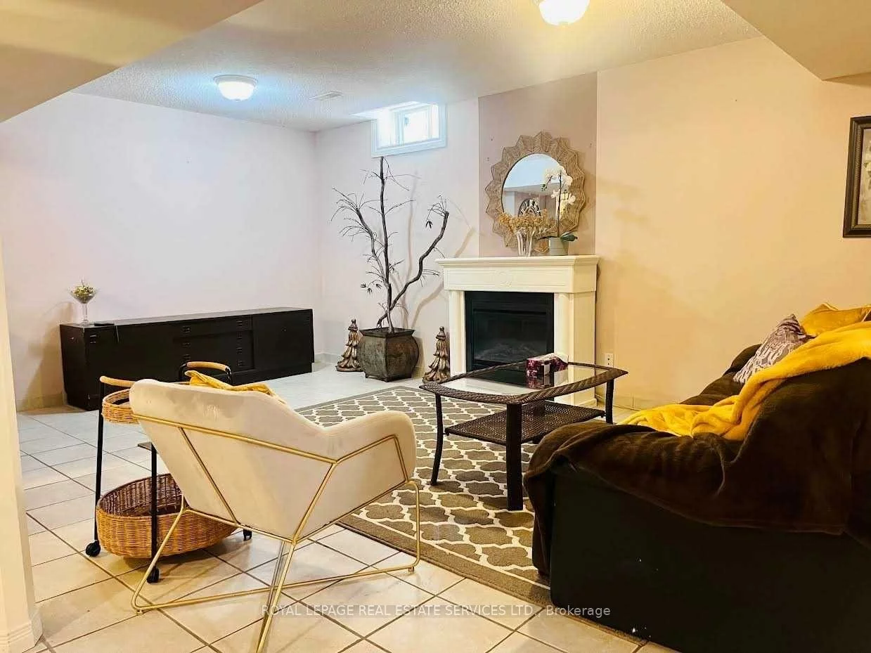 1038, Agram, 1009 - JC Joshua Creek, Oakville