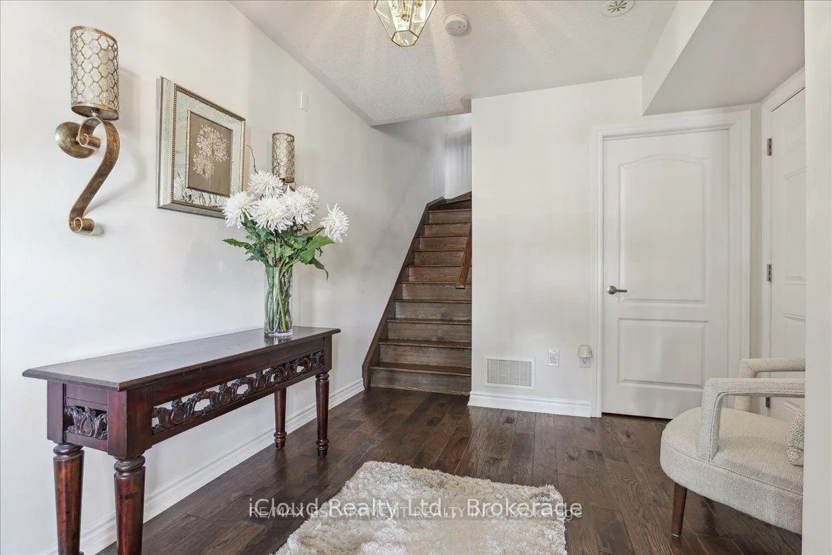 2572, Grand Oak, 1019 - WM Westmount, Oakville