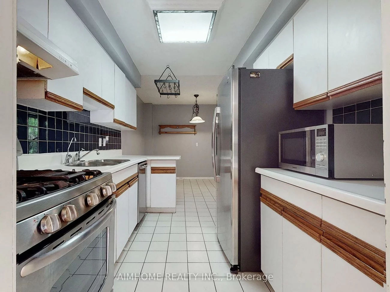 1188, Mccraney, 1003 - CP College Park, Oakville