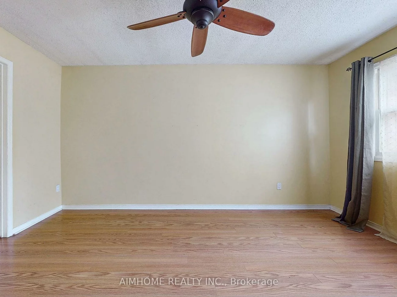 1188, Mccraney, 1003 - CP College Park, Oakville