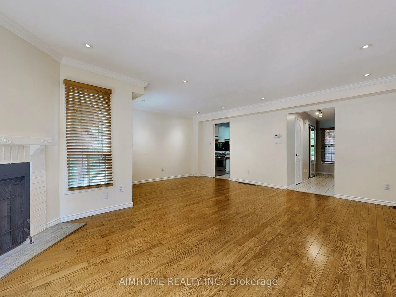 1188, Mccraney, 1003 - CP College Park, Oakville