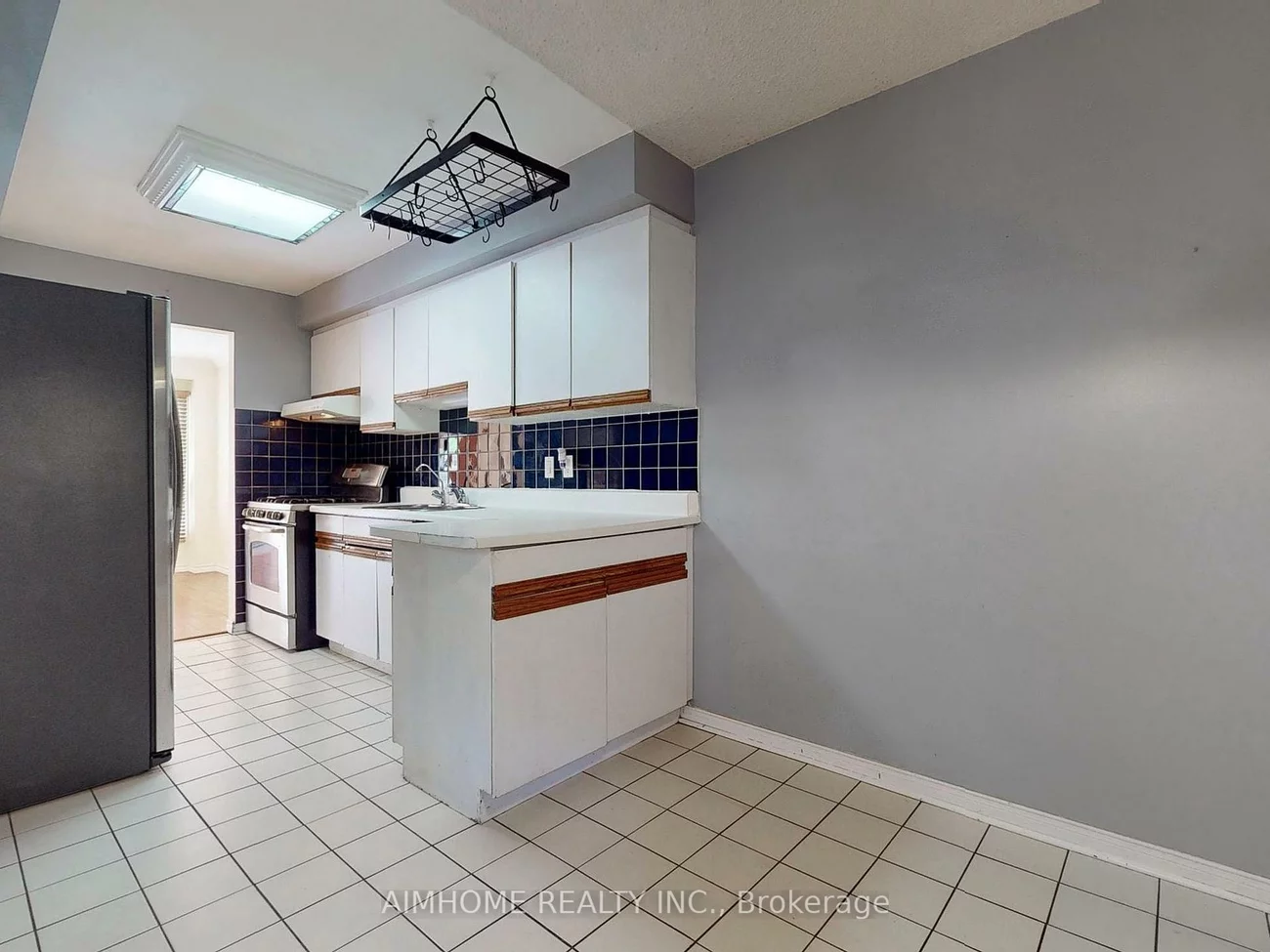 1188, Mccraney, 1003 - CP College Park, Oakville