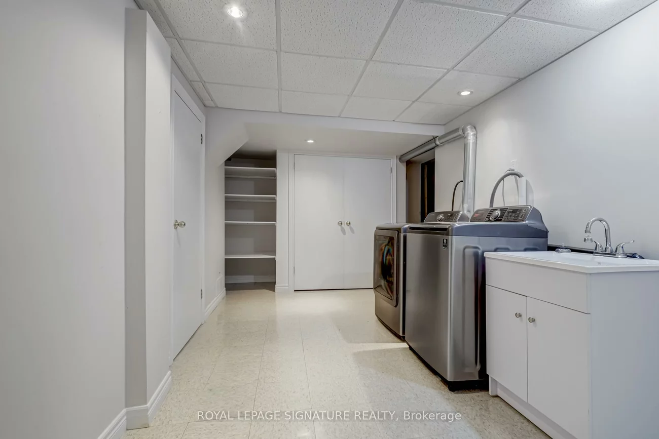 383, Maplehurst, 1020 - WO West, Oakville