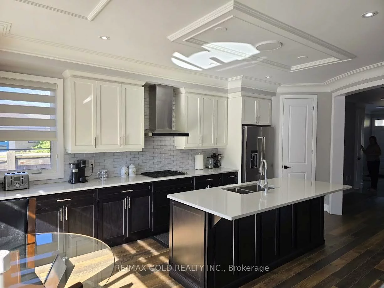 146, Threshing Mill, 1008 - GO Glenorchy, Oakville