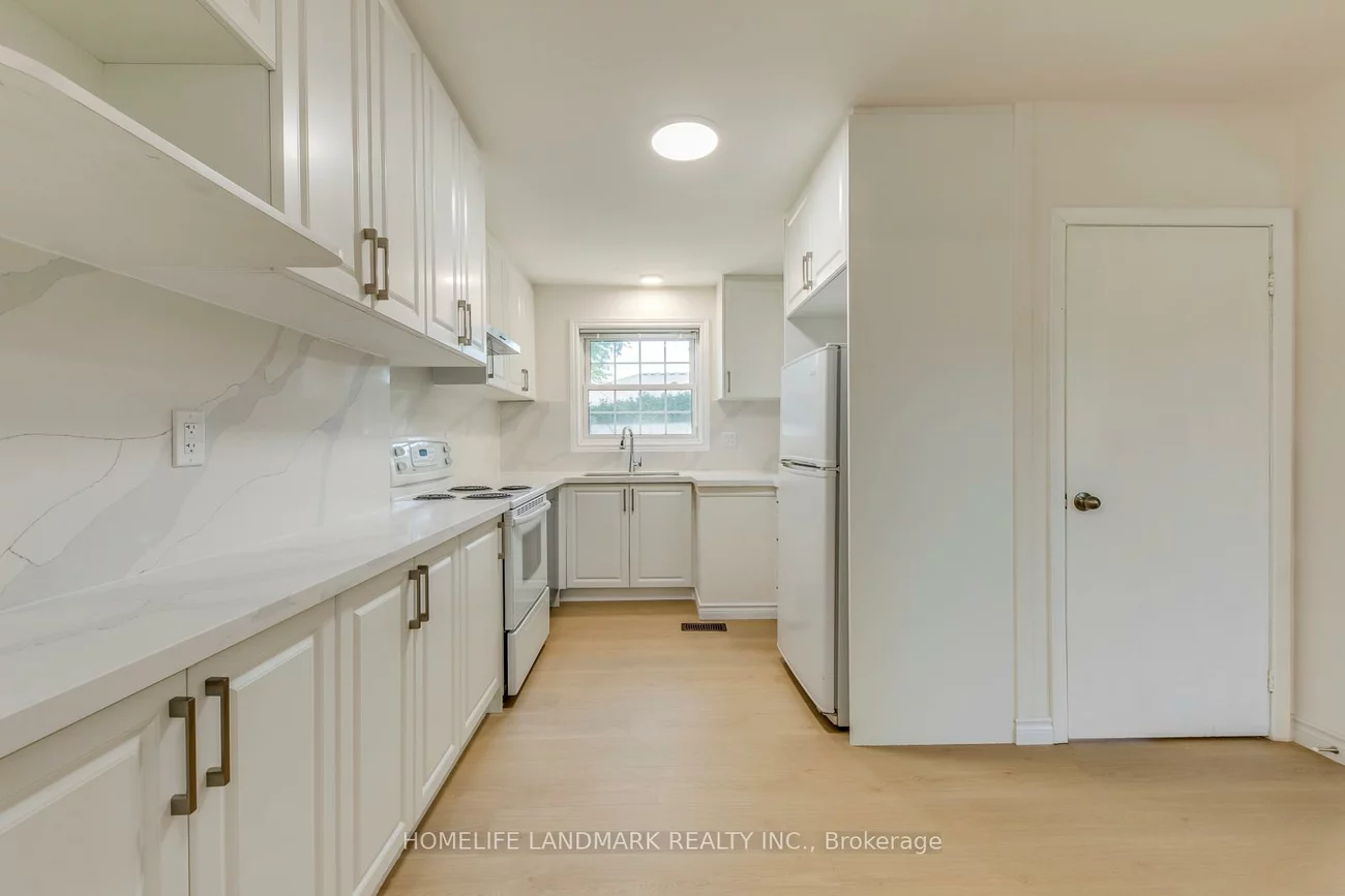 438, Sandmere, 1020 - WO West, Oakville