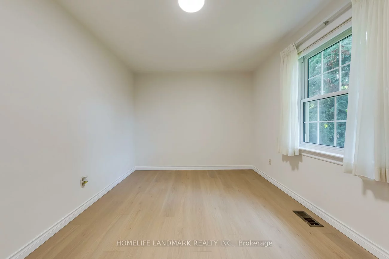 438, Sandmere, 1020 - WO West, Oakville