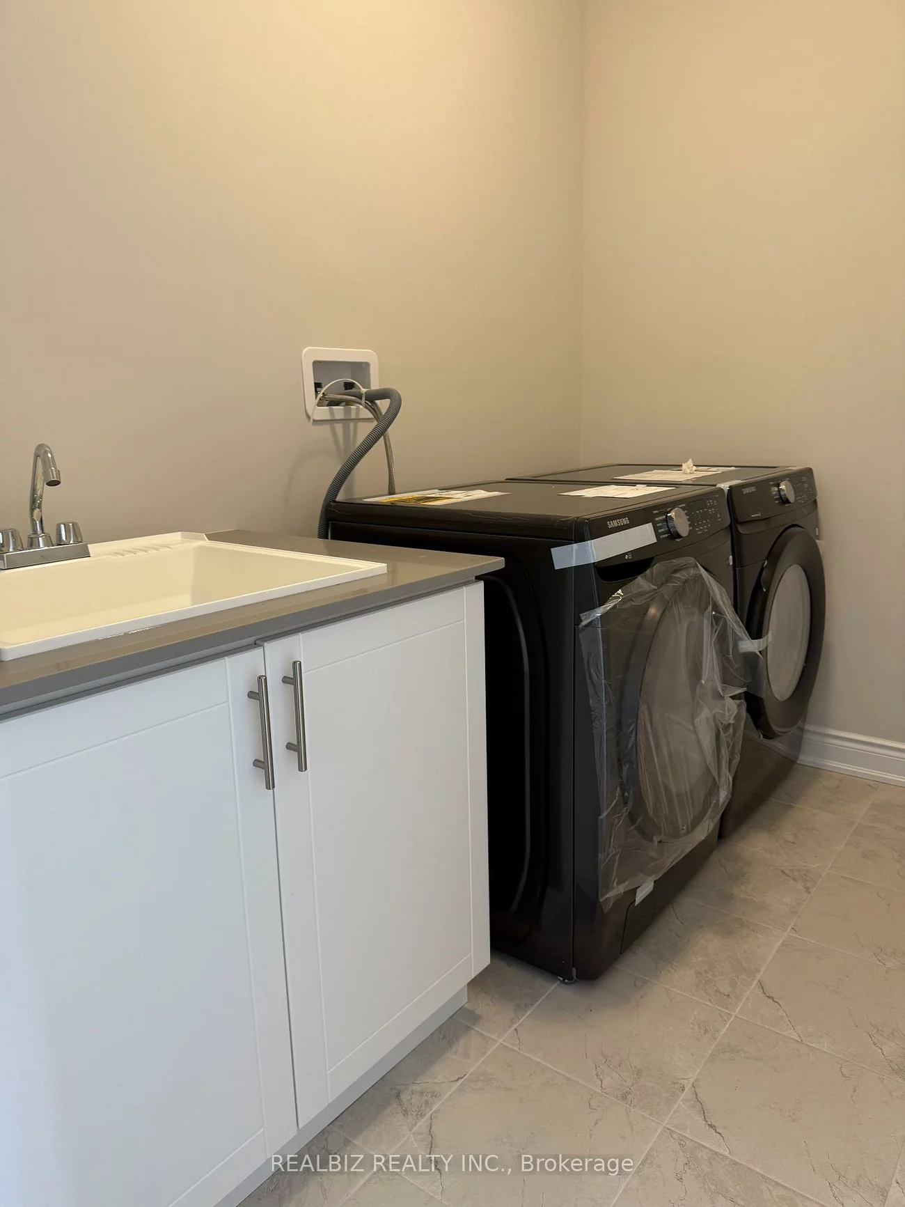 1224, Anthonia, 1010 - JM Joshua Meadows, Oakville