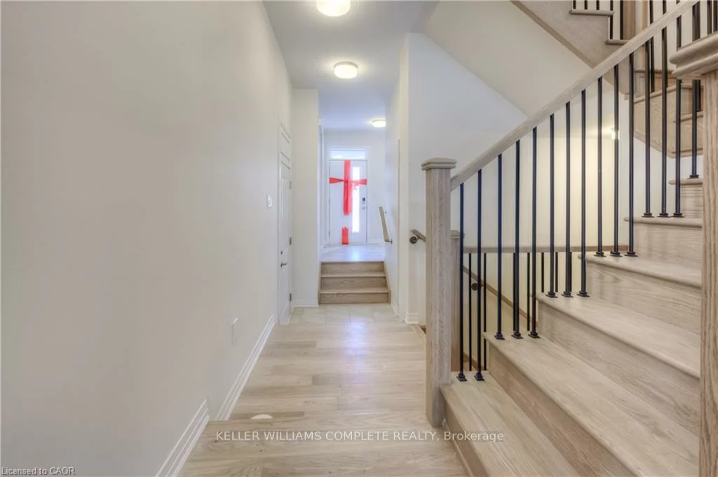 104, Settlers, 1008 - GO Glenorchy, Oakville
