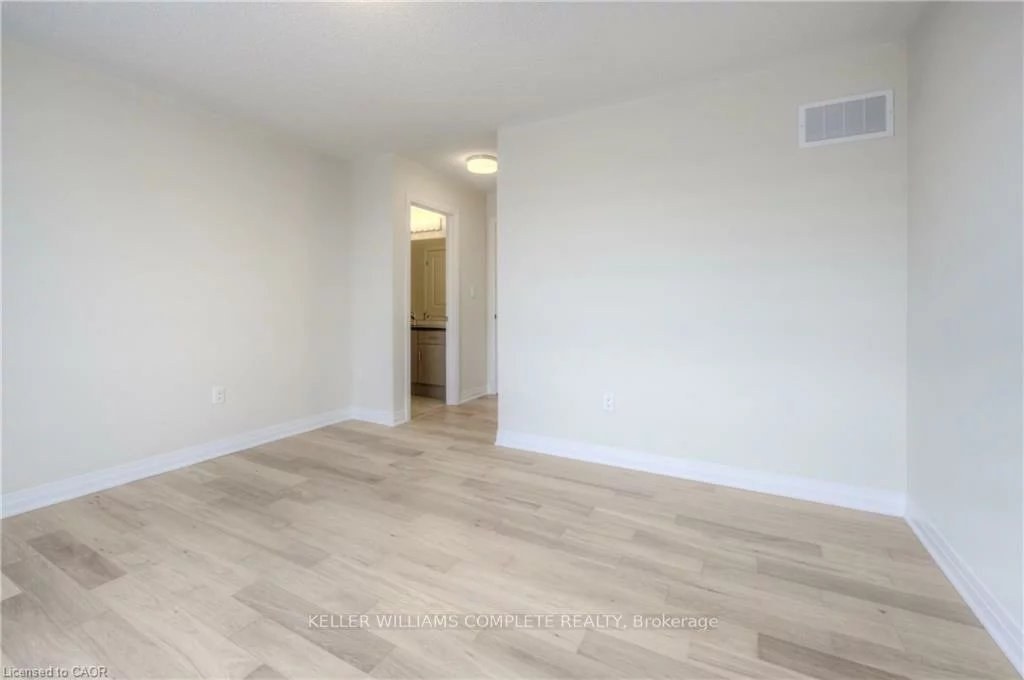 104, Settlers, 1008 - GO Glenorchy, Oakville