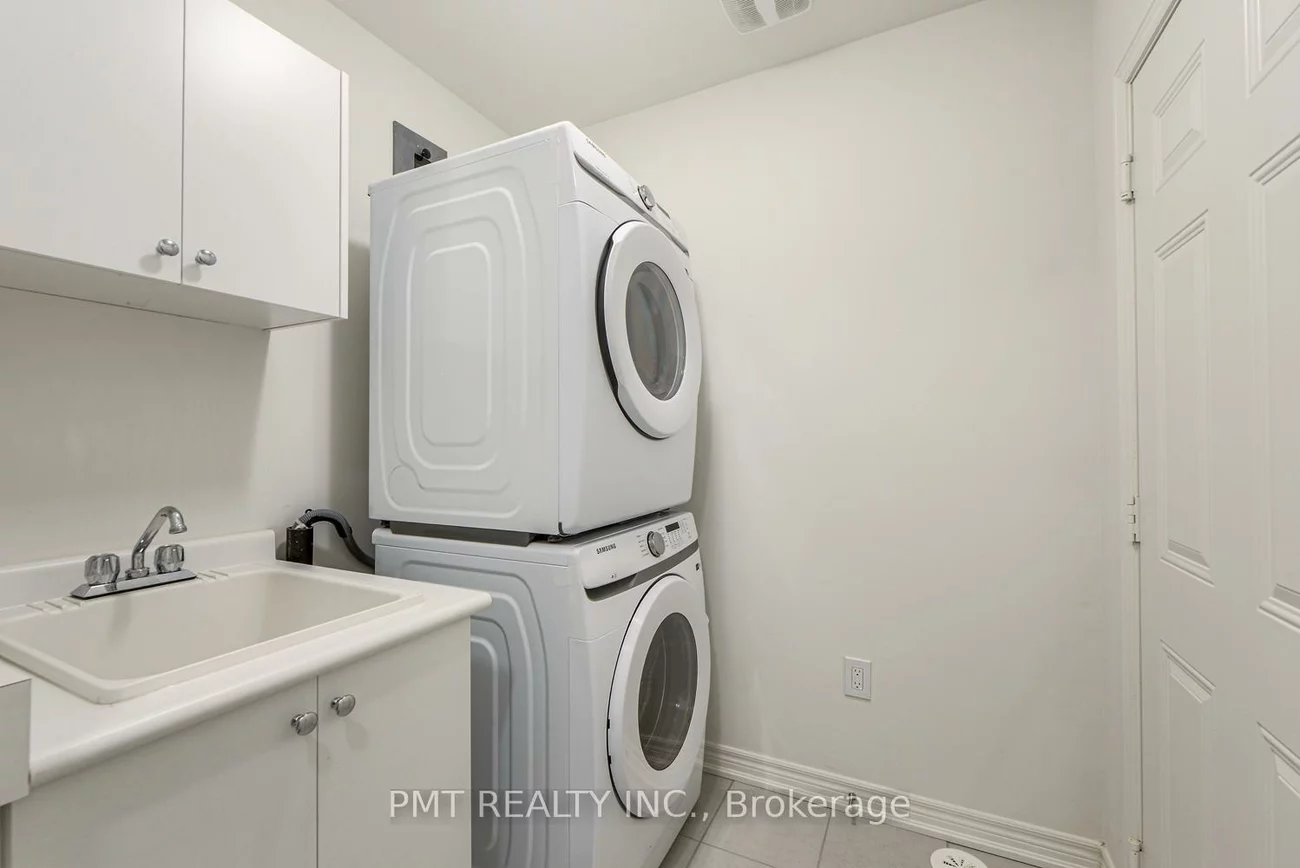 3194, Sixth, 1008 - GO Glenorchy, Oakville