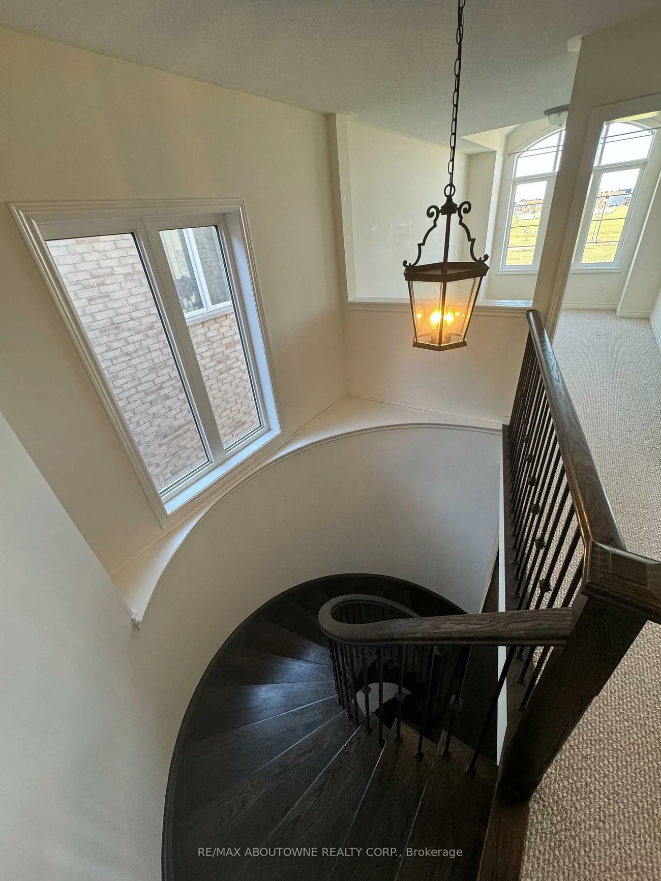 3061, Isaac, 1008 - GO Glenorchy, Oakville