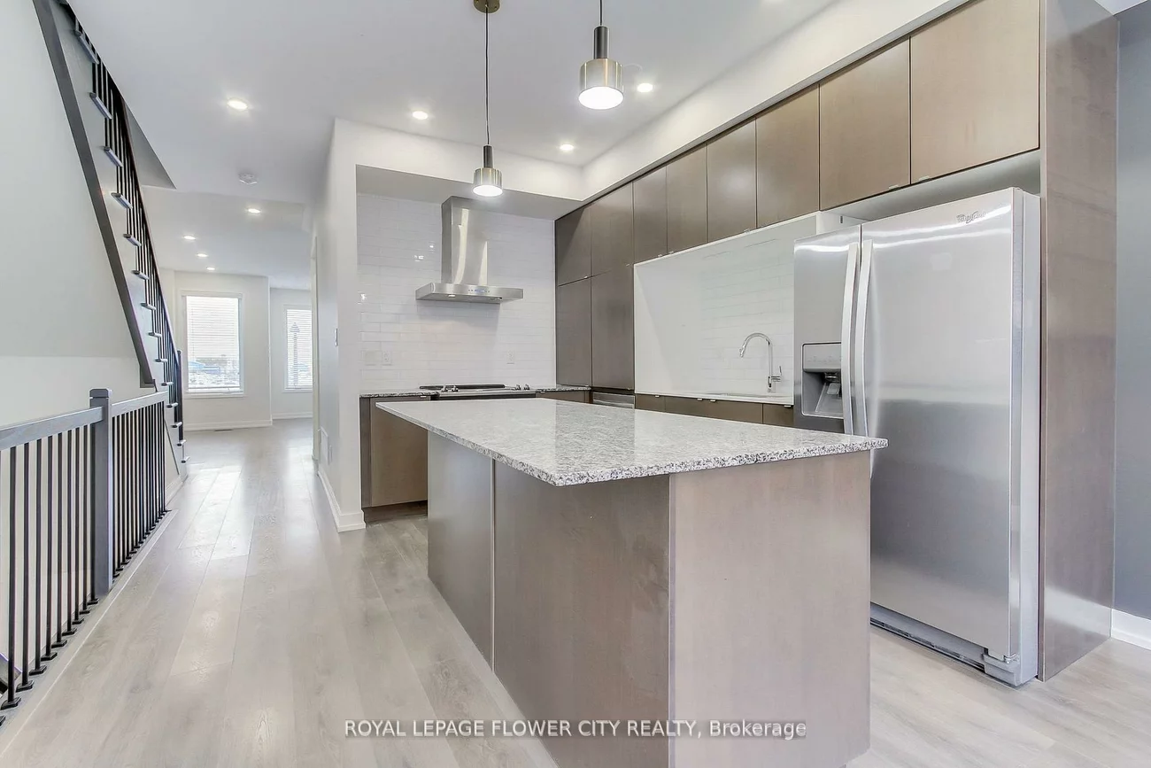 189, Sabina, 1008 - GO Glenorchy, Oakville