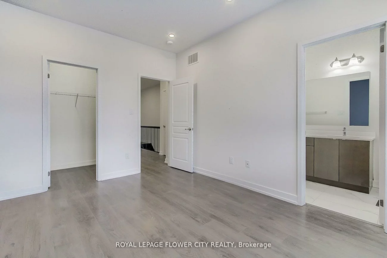 189, Sabina, 1008 - GO Glenorchy, Oakville