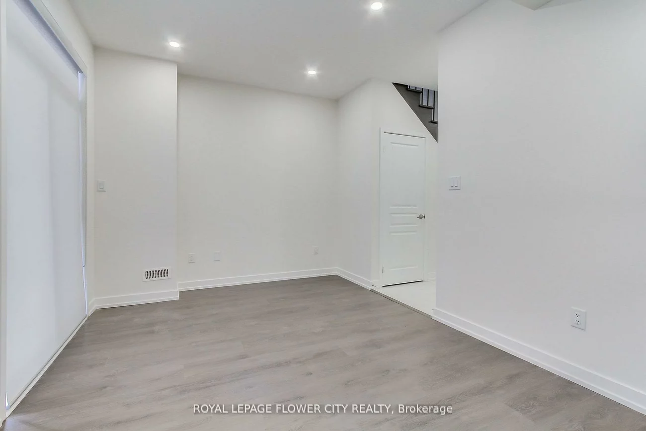 189, Sabina, 1008 - GO Glenorchy, Oakville